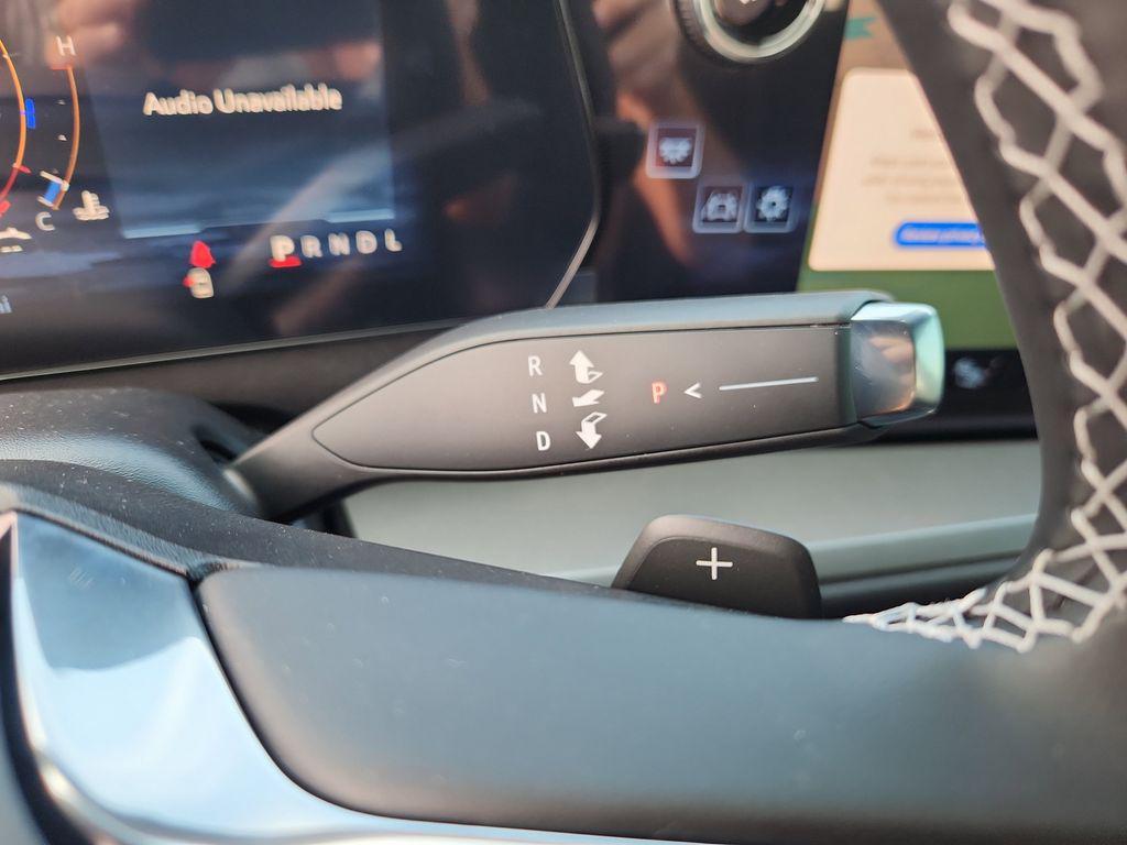 new 2025 Chevrolet Traverse car, priced at $42,695