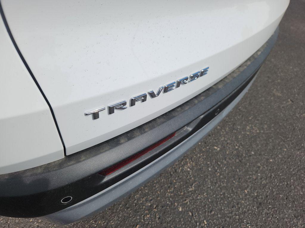new 2025 Chevrolet Traverse car, priced at $42,695