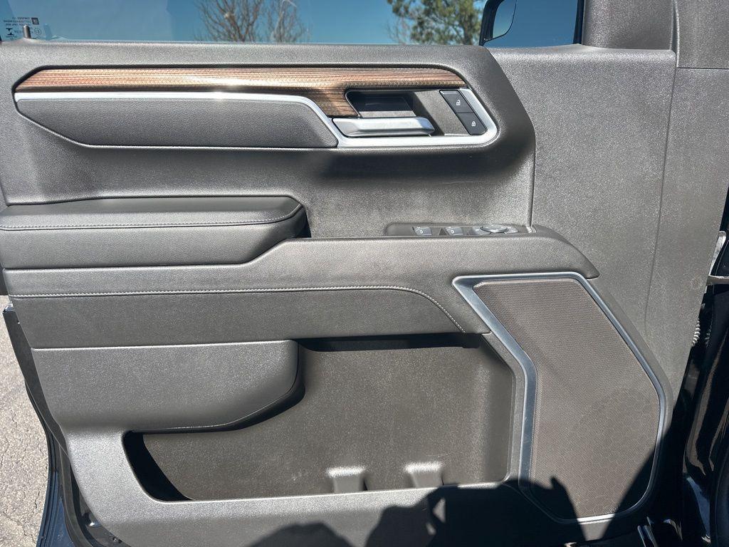 used 2023 Chevrolet Silverado 1500 car, priced at $42,998