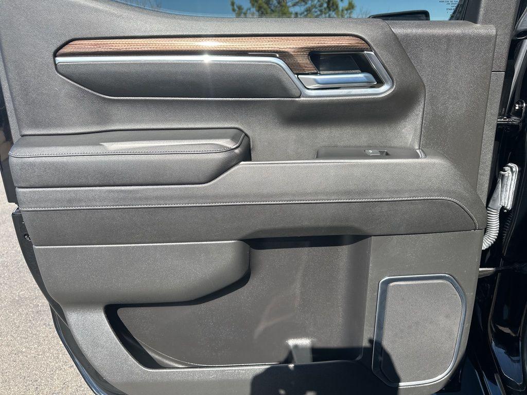 used 2023 Chevrolet Silverado 1500 car, priced at $42,998