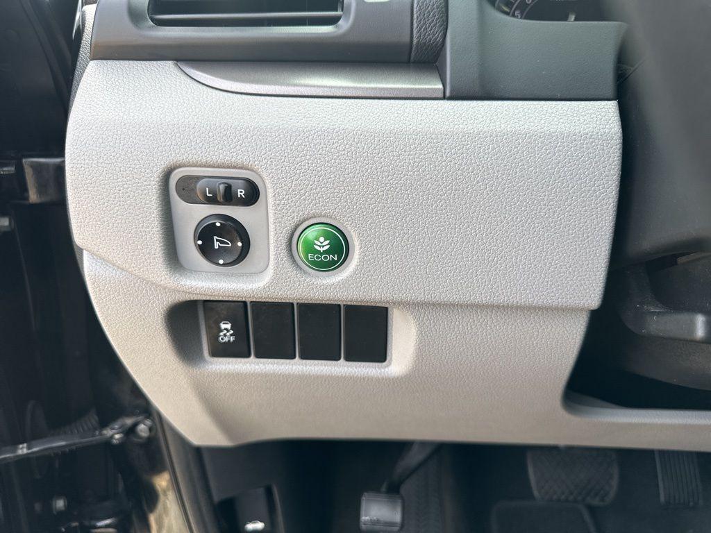 used 2016 Honda Pilot car, priced at $17,998