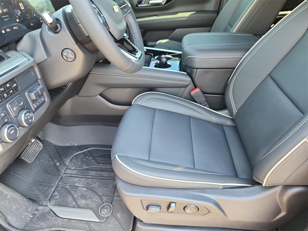 new 2025 Chevrolet Suburban car, priced at $79,026