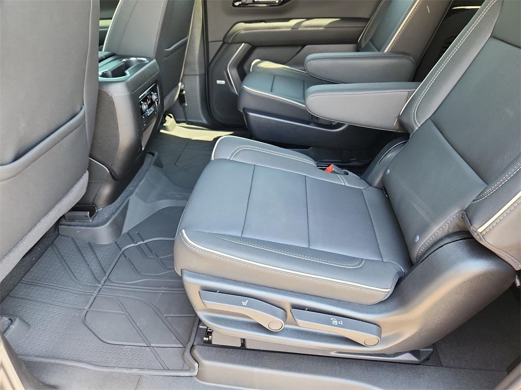 new 2025 Chevrolet Suburban car, priced at $79,026