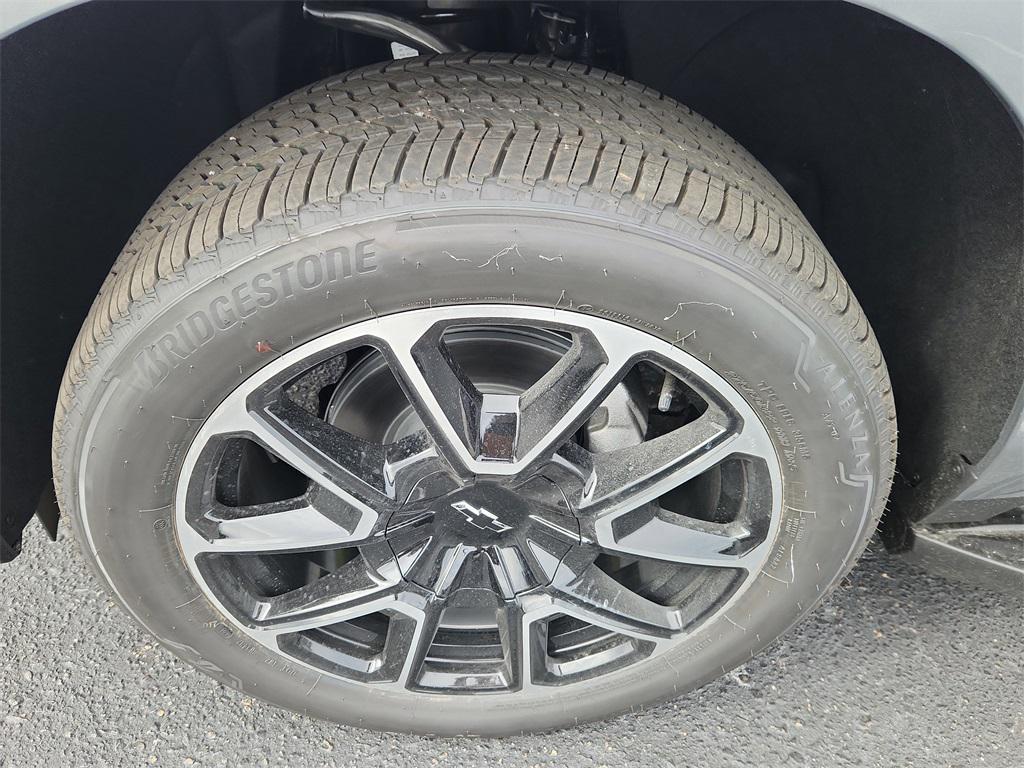 new 2026 Chevrolet Suburban car, priced at $80,215