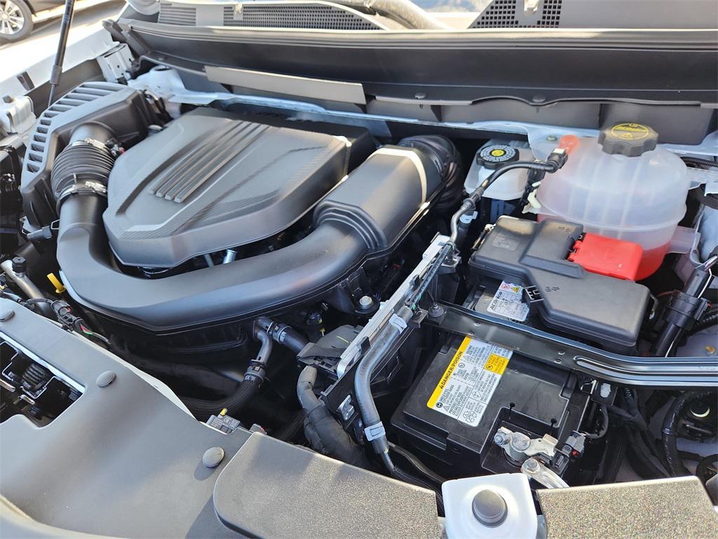 new 2026 Chevrolet Traverse car, priced at $46,415