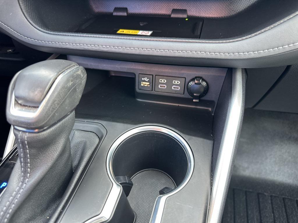 used 2023 Toyota Highlander car, priced at $38,698