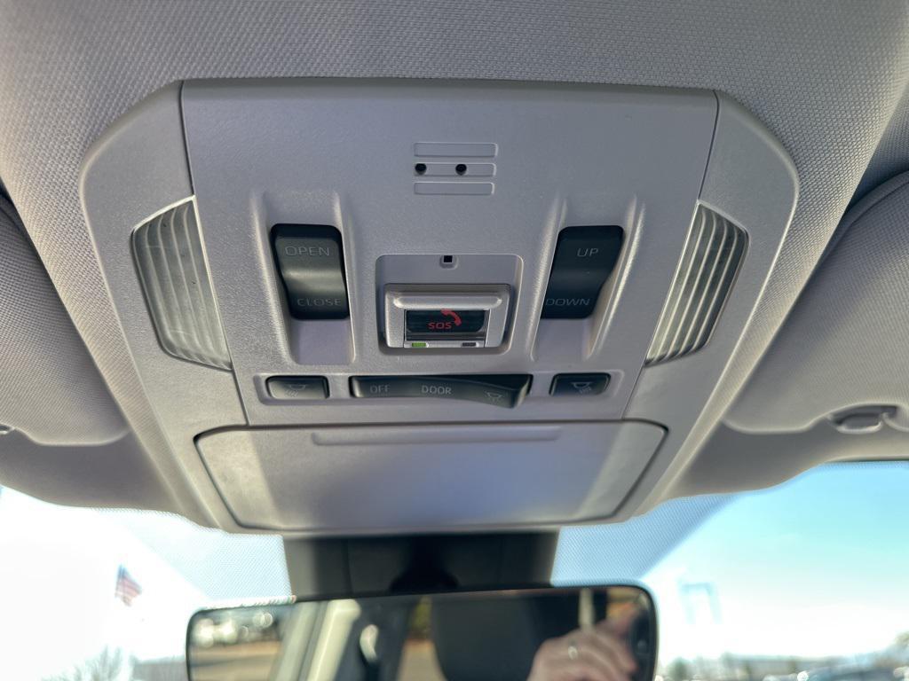 used 2023 Toyota Highlander car, priced at $38,698