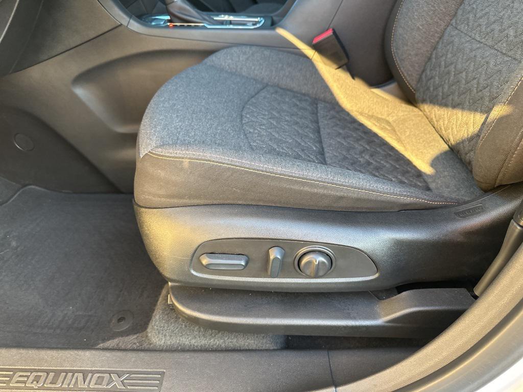 used 2022 Chevrolet Equinox car, priced at $20,998