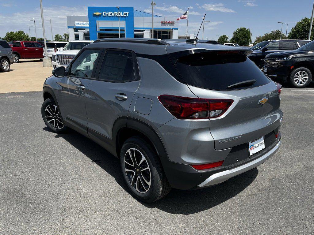 new 2025 Chevrolet TrailBlazer car, priced at $22,500