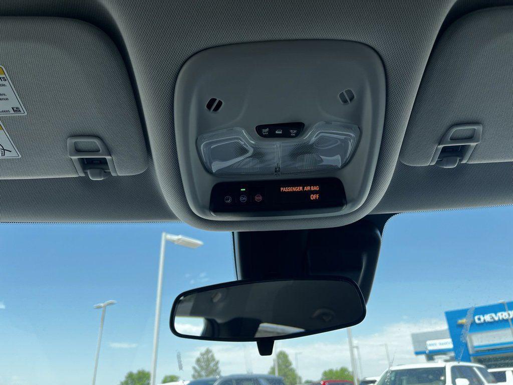 new 2025 Chevrolet TrailBlazer car, priced at $22,500