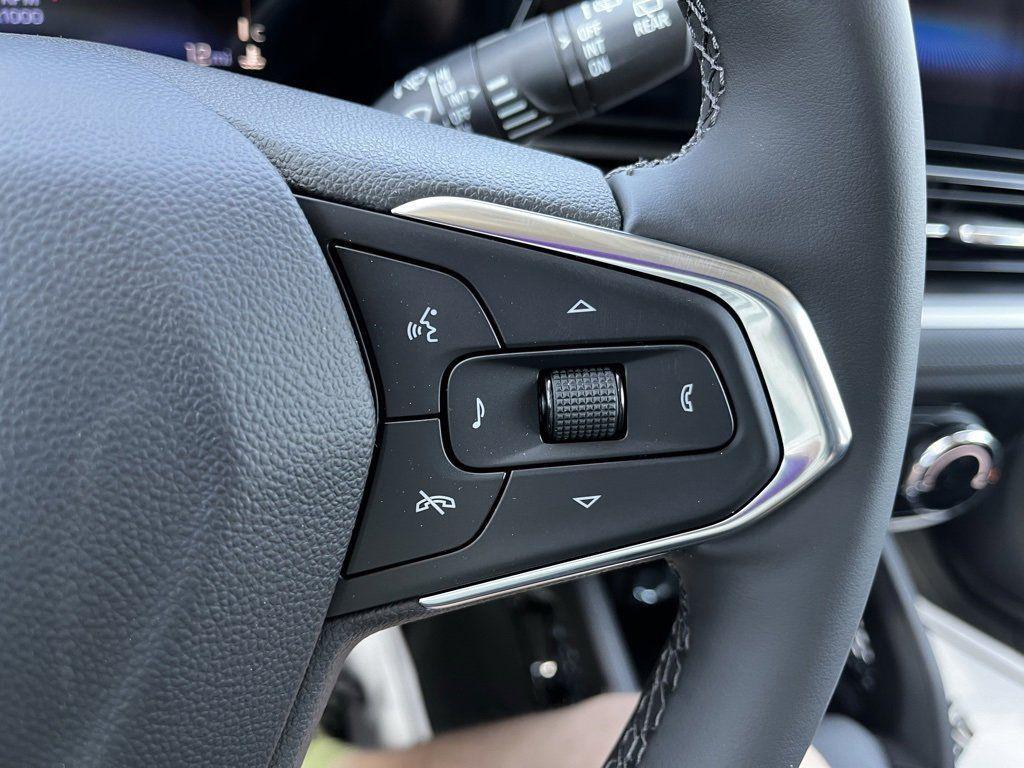 new 2025 Chevrolet TrailBlazer car, priced at $22,500