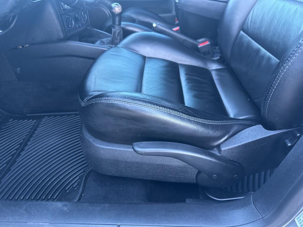 used 2001 Volkswagen Jetta car, priced at $5,598