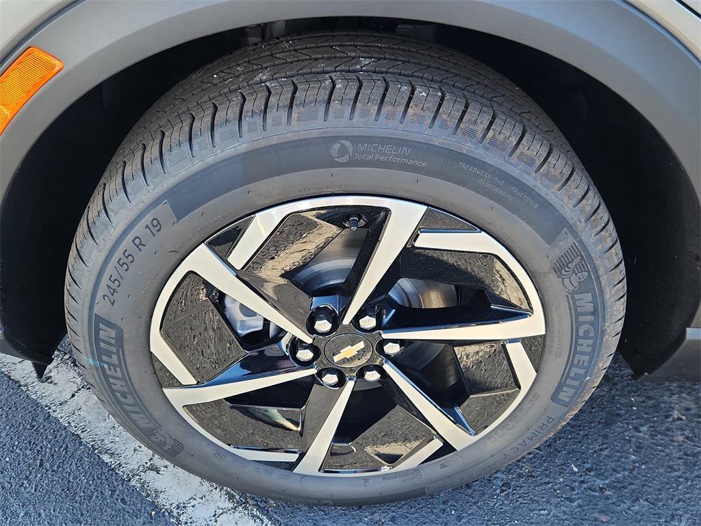 new 2026 Chevrolet Equinox EV car, priced at $38,295