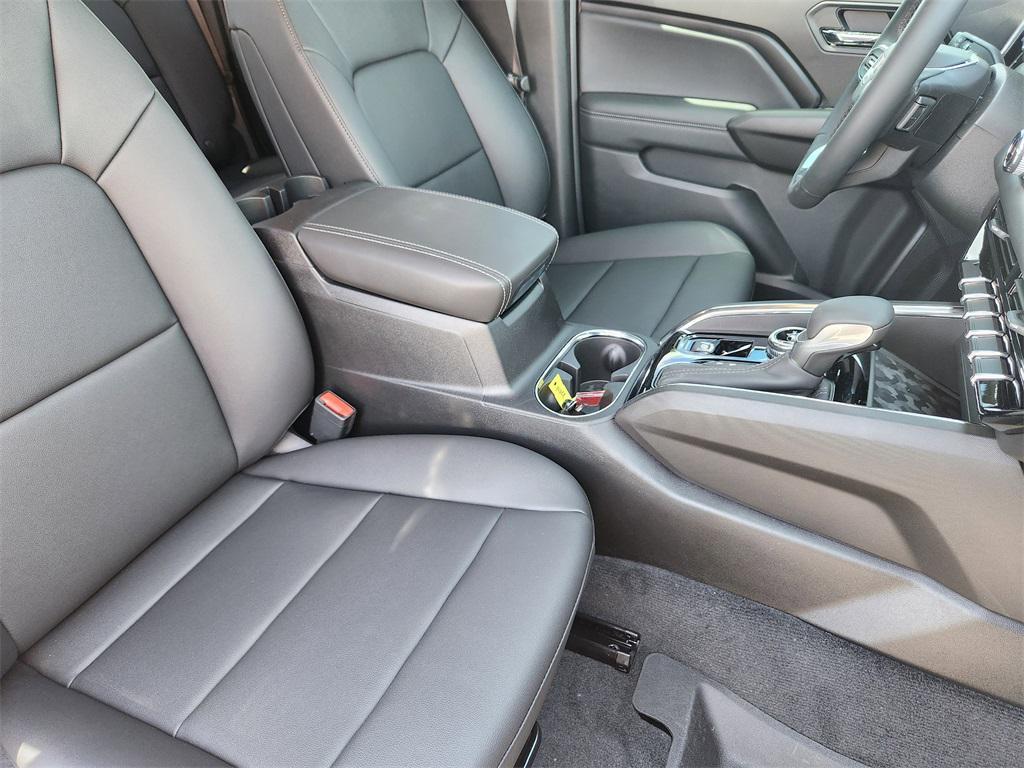 new 2025 GMC Canyon car, priced at $46,948