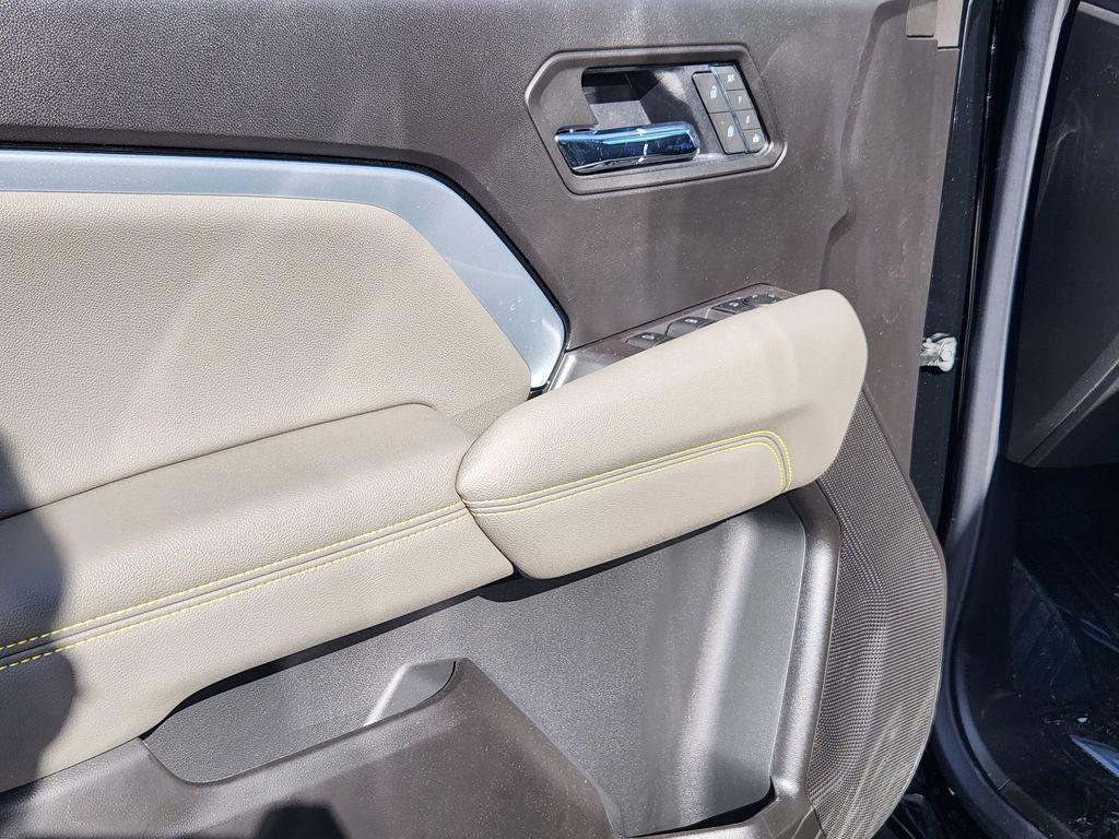 new 2026 Chevrolet Colorado car, priced at $59,402