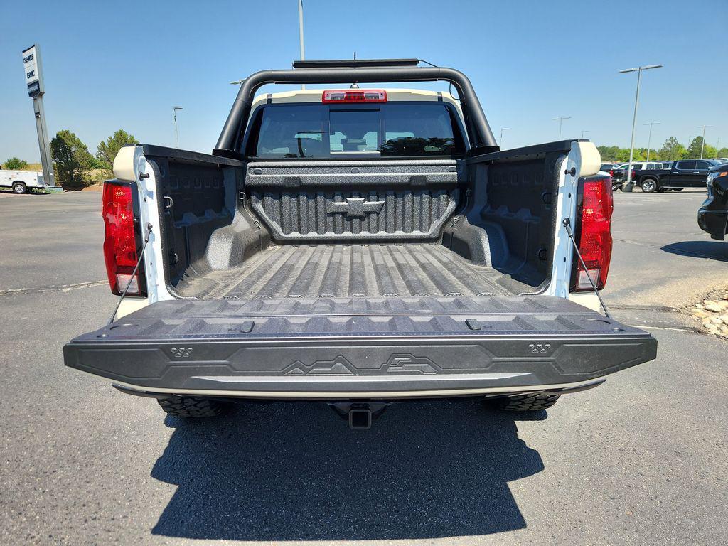 new 2025 Chevrolet Colorado car, priced at $52,135