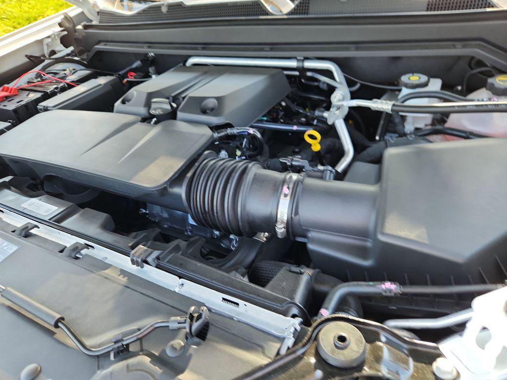 new 2025 Chevrolet Colorado car, priced at $52,135