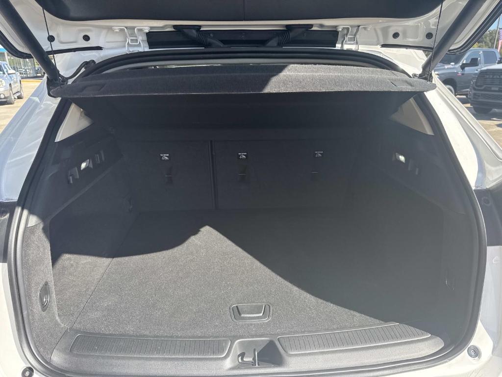 used 2023 Buick Envision car, priced at $25,997