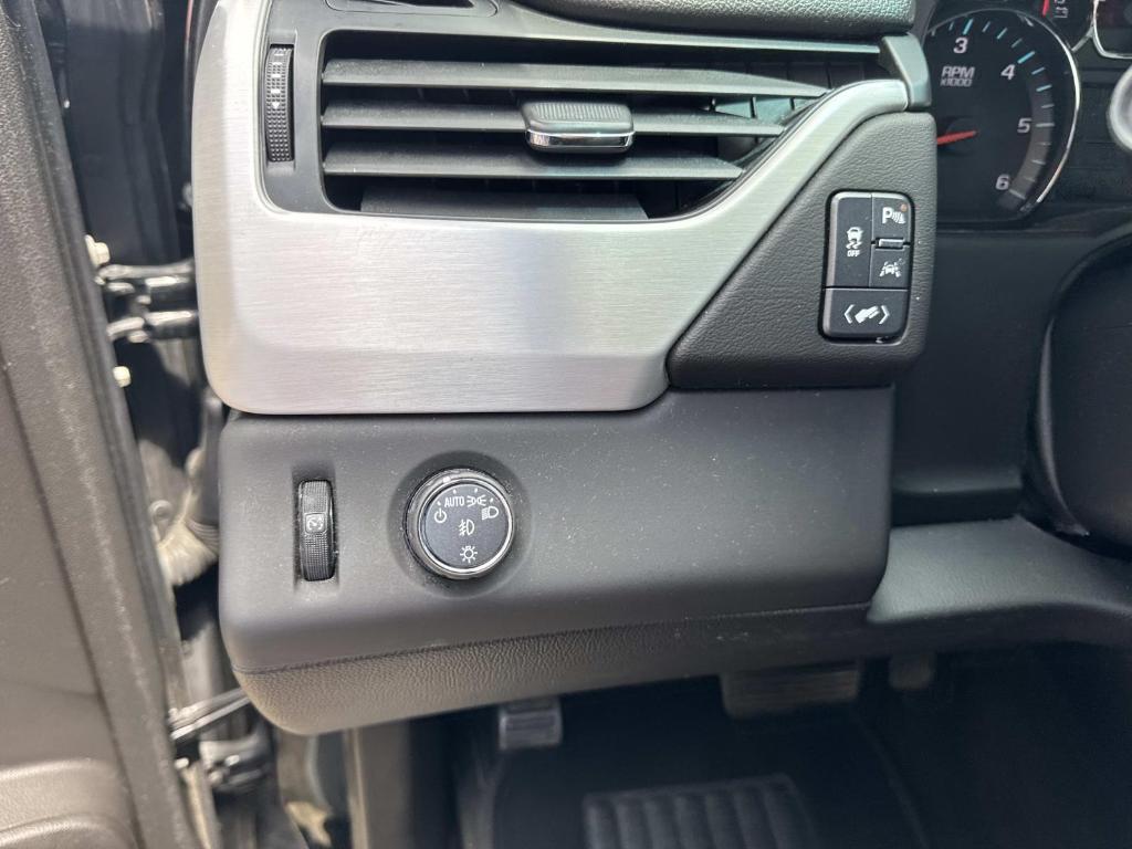 used 2017 GMC Yukon car, priced at $21,997