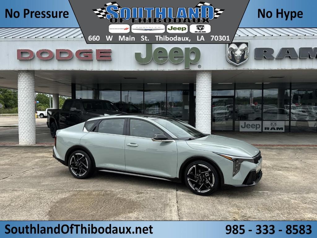 used 2025 Kia K4 car