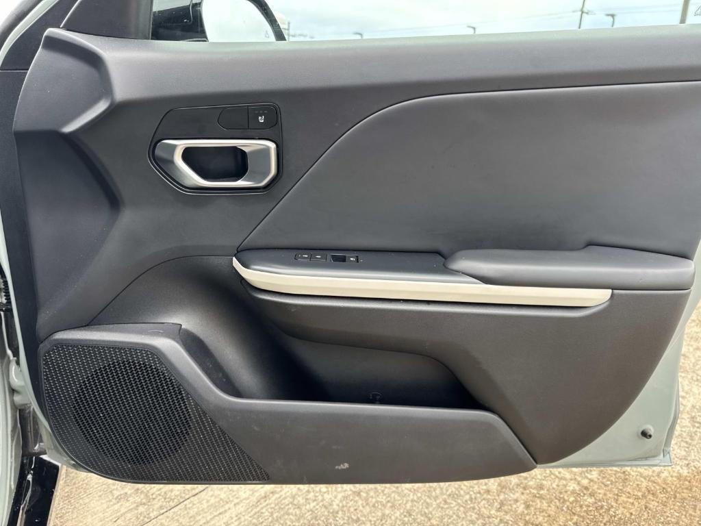 used 2025 Kia K4 car