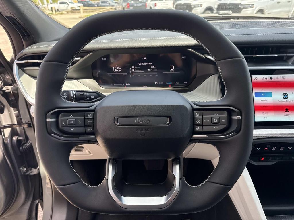 new 2026 Jeep Cherokee car, priced at $43,085