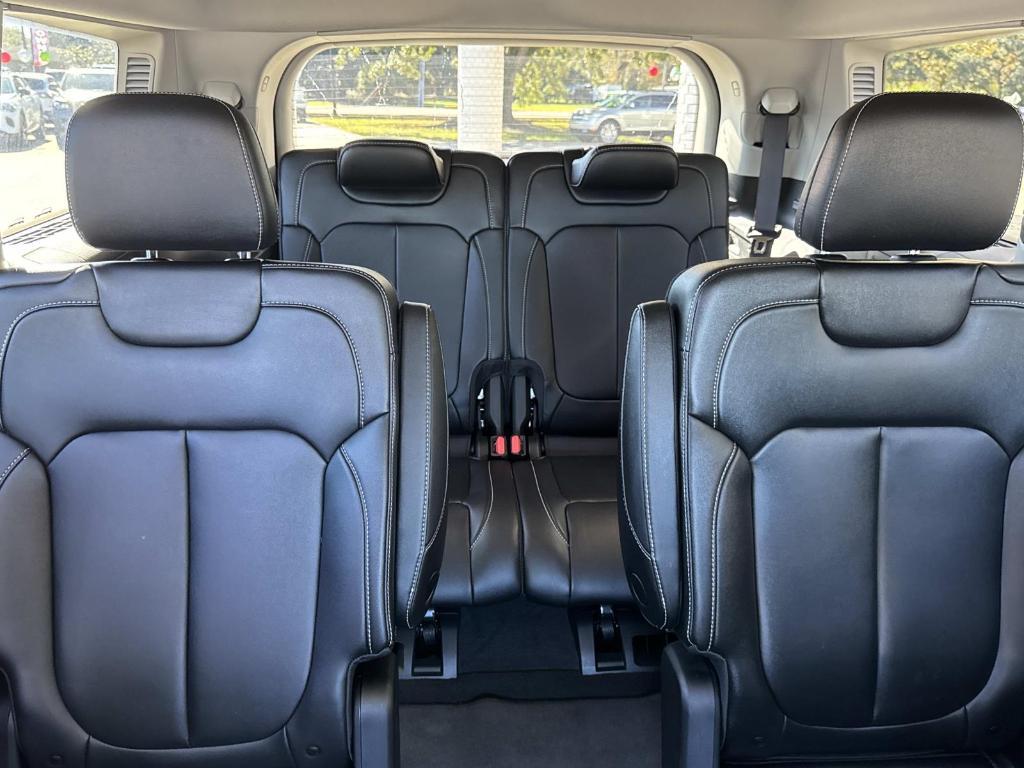 used 2023 Jeep Grand Cherokee L car, priced at $31,997