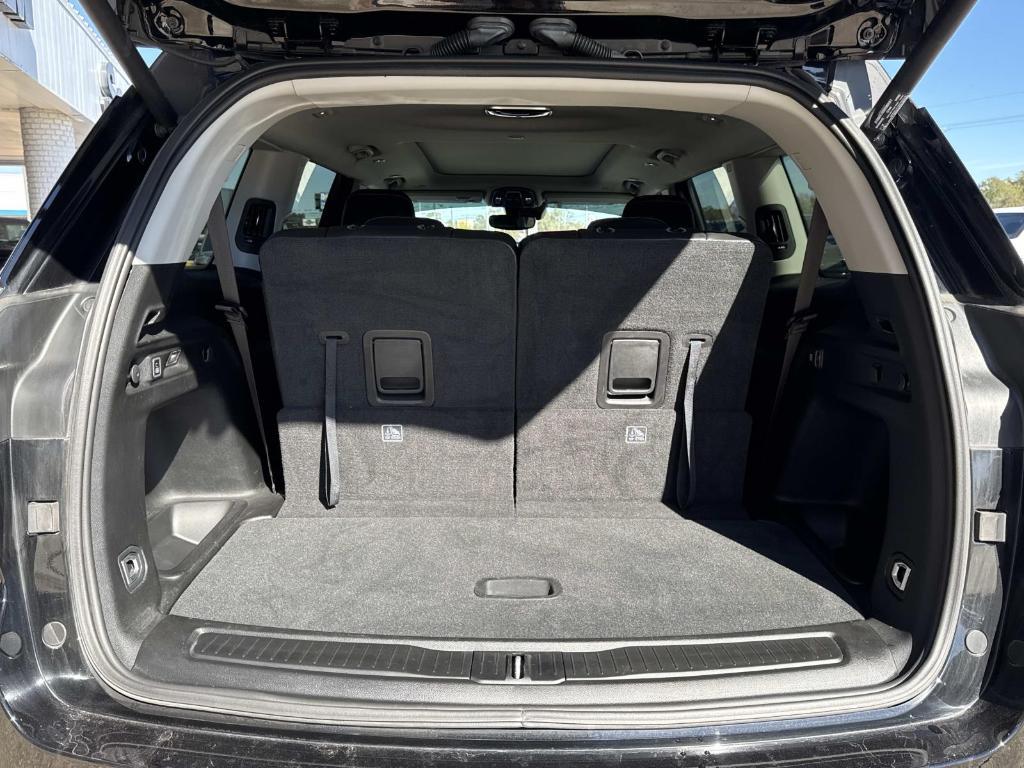 used 2023 Jeep Grand Cherokee L car, priced at $31,997