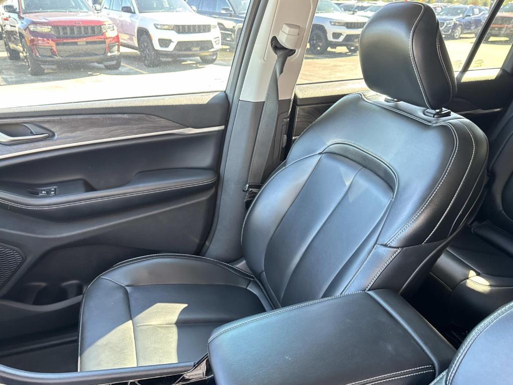 used 2023 Jeep Grand Cherokee L car, priced at $31,997
