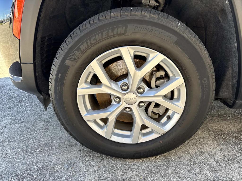 used 2023 Jeep Grand Cherokee L car, priced at $31,997