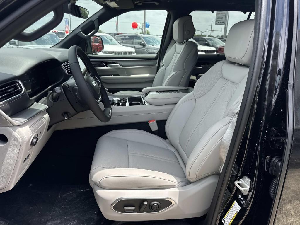 new 2026 Jeep Grand Wagoneer L car, priced at $86,450
