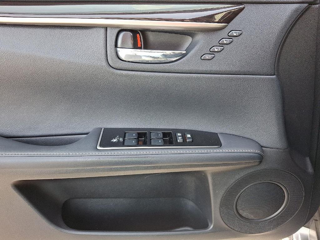 used 2018 Lexus ES 300h car, priced at $20,980