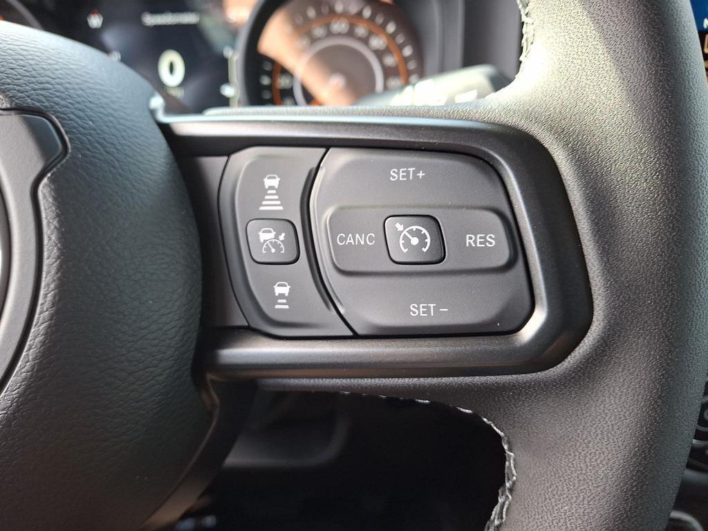 new 2025 Jeep Gladiator car, priced at $56,365