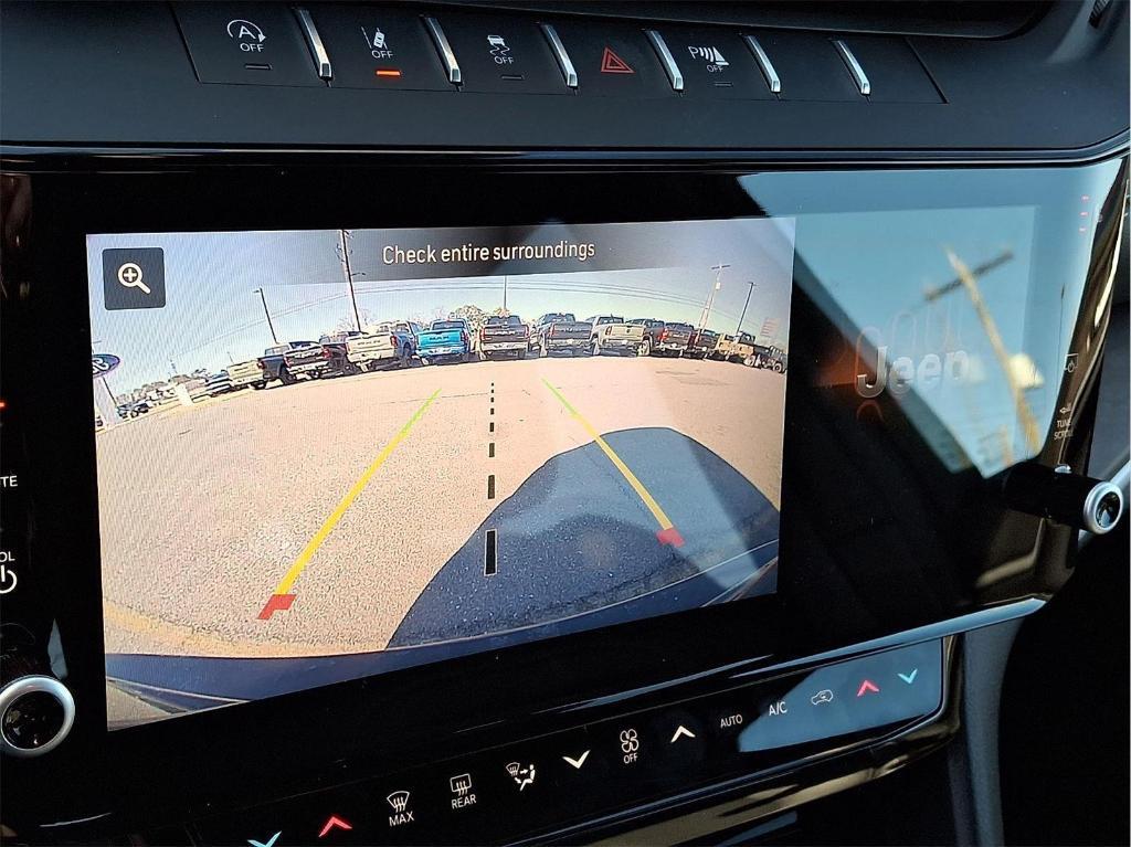 new 2026 Jeep Grand Cherokee car, priced at $47,054