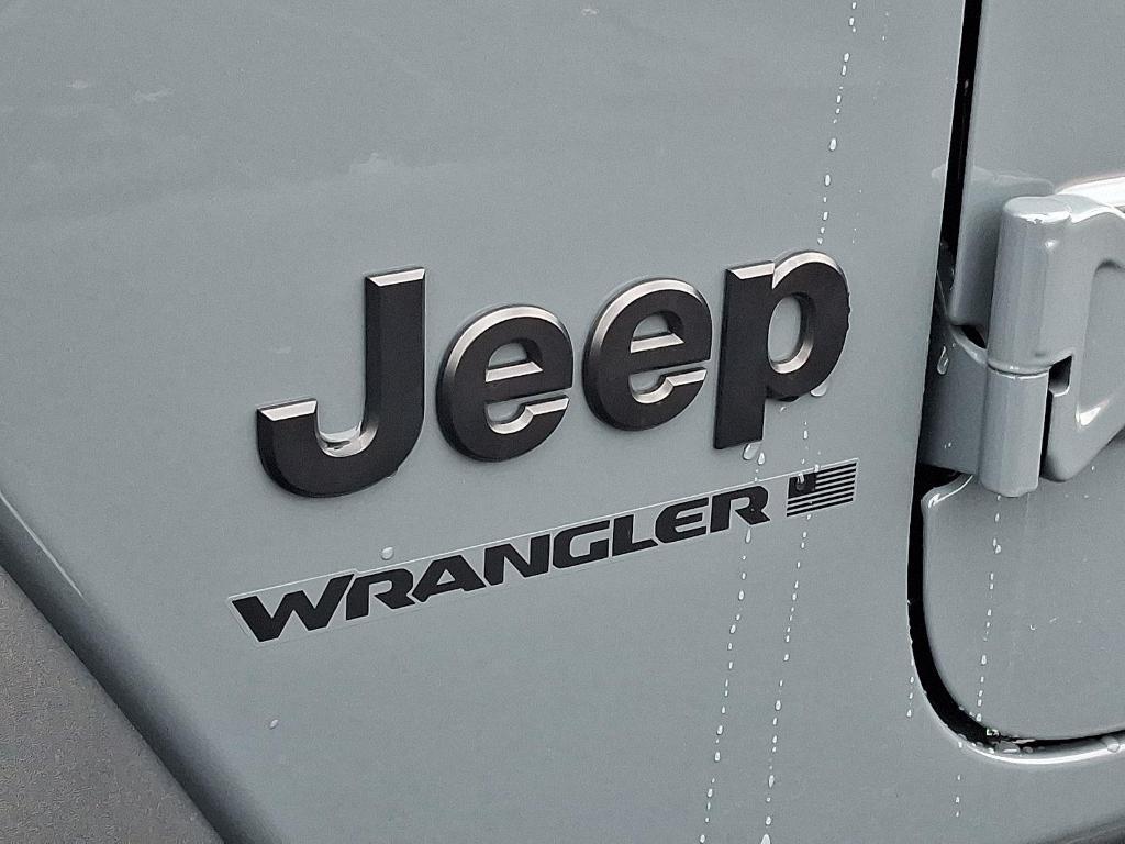 new 2026 Jeep Wrangler car, priced at $52,375