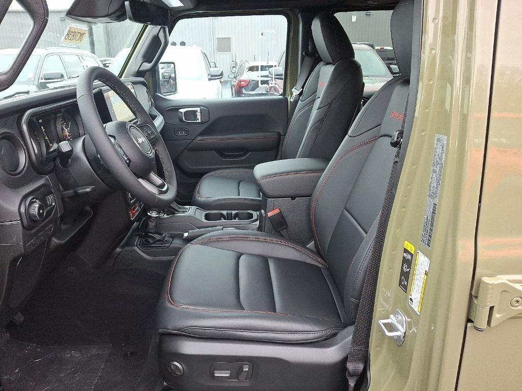 new 2025 Jeep Wrangler car, priced at $52,685