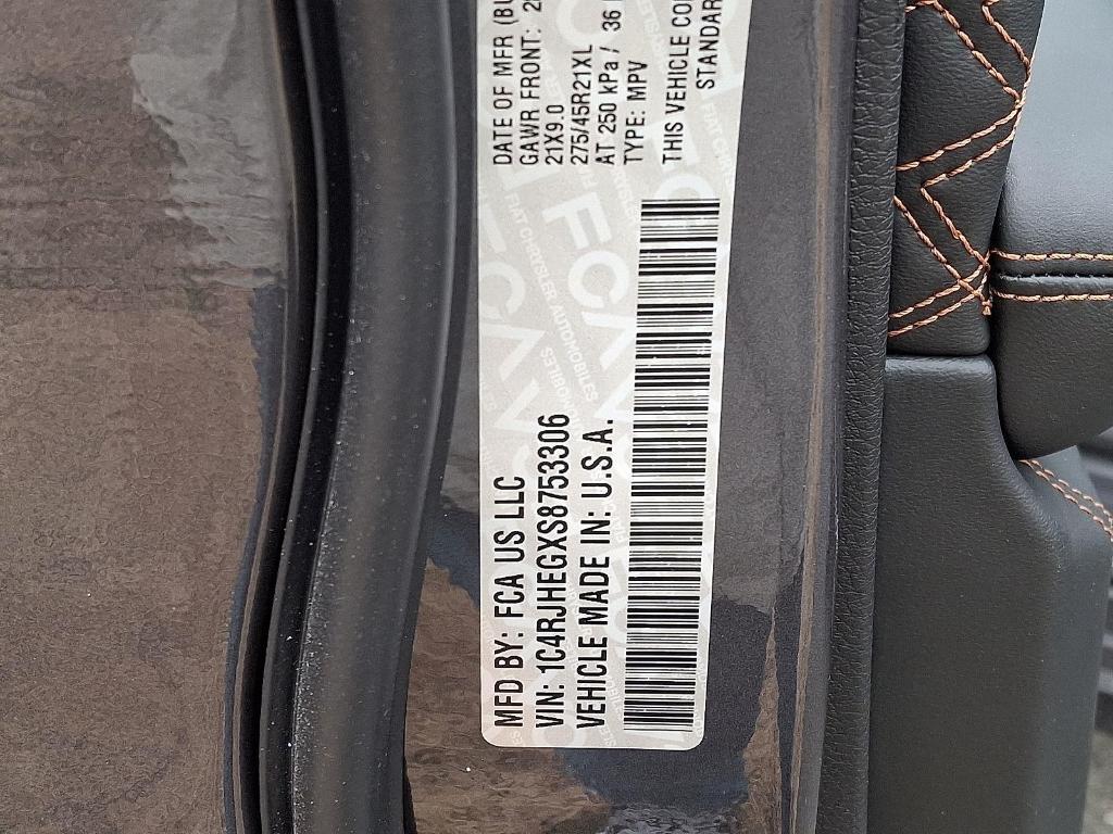 new 2025 Jeep Grand Cherokee car, priced at $61,405