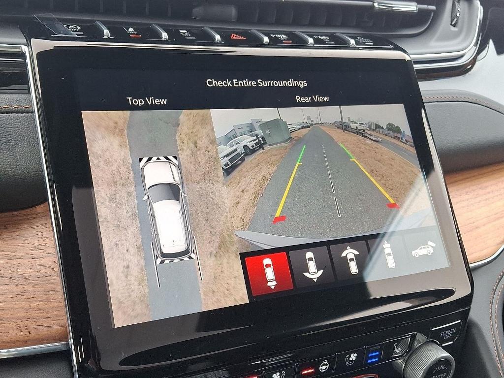 new 2025 Jeep Grand Cherokee car, priced at $61,405