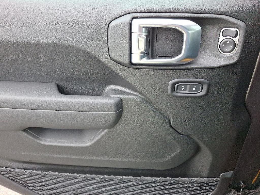 new 2026 Jeep Wrangler car, priced at $51,290