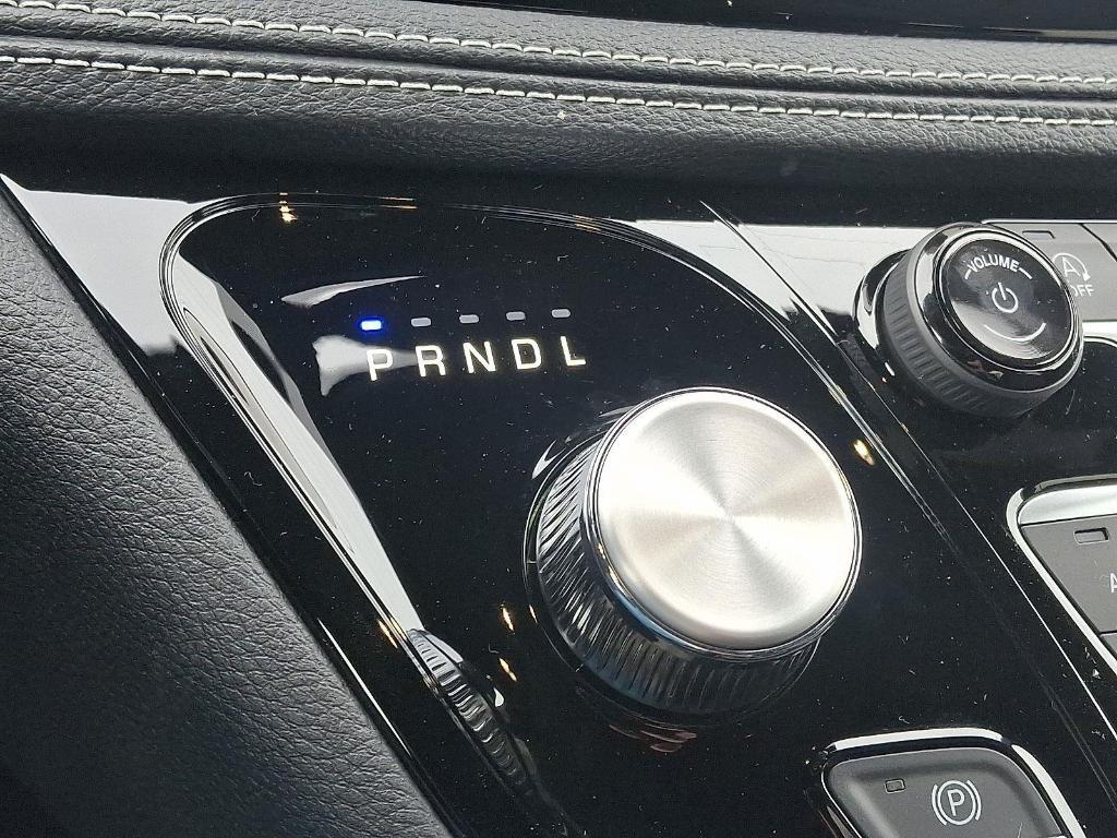 new 2026 Chrysler Pacifica car, priced at $39,630