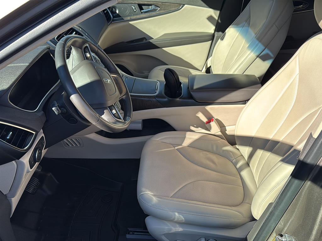 used 2020 Lincoln Nautilus car, priced at $27,390