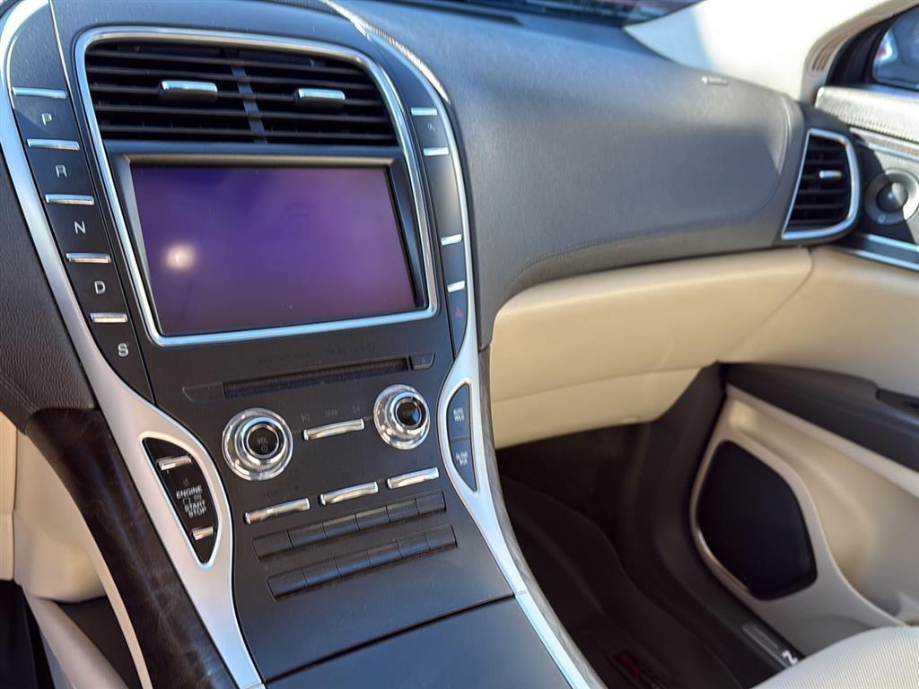 used 2020 Lincoln Nautilus car, priced at $27,390