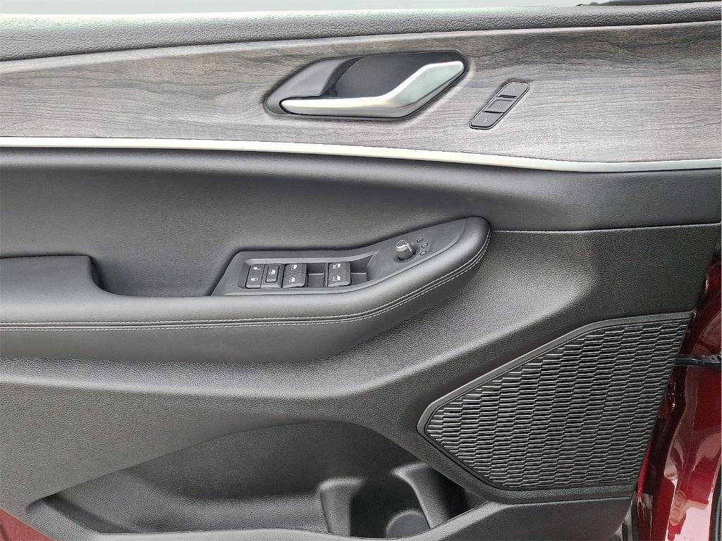 new 2025 Jeep Grand Cherokee car, priced at $45,235