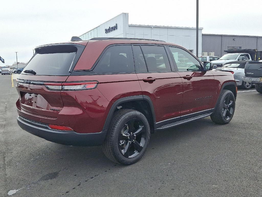 new 2025 Jeep Grand Cherokee car, priced at $44,485