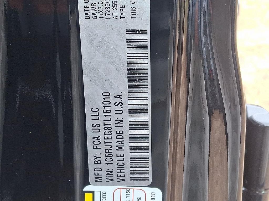 new 2026 Jeep Gladiator car, priced at $56,674