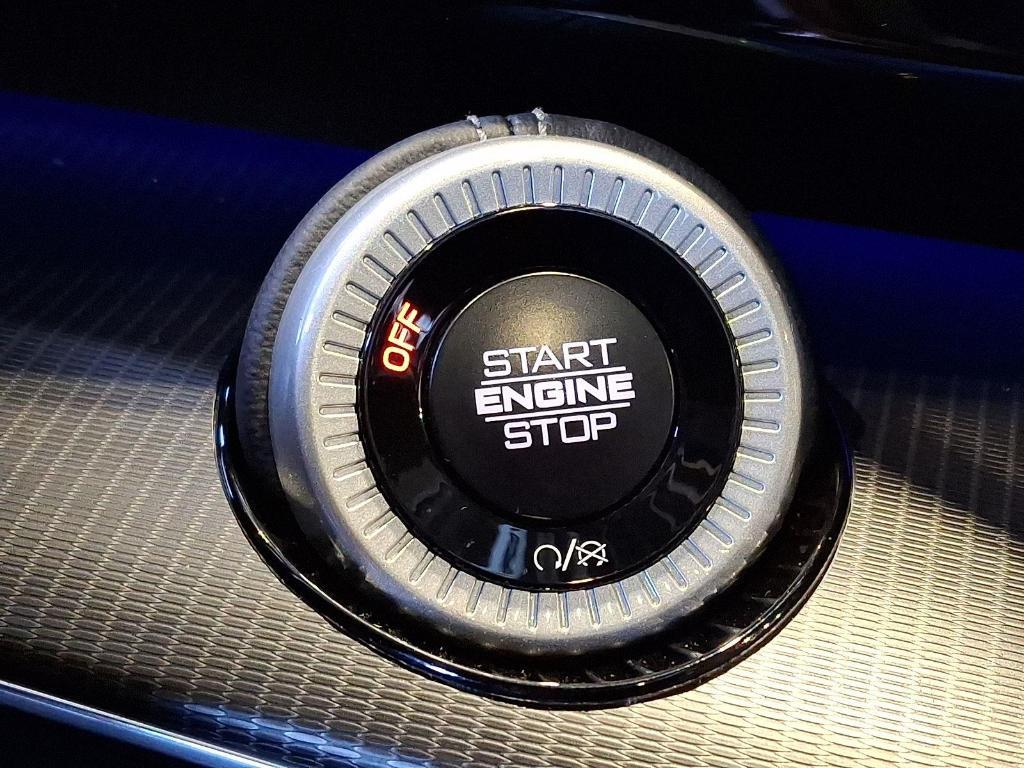 new 2026 Jeep Grand Wagoneer car, priced at $98,180