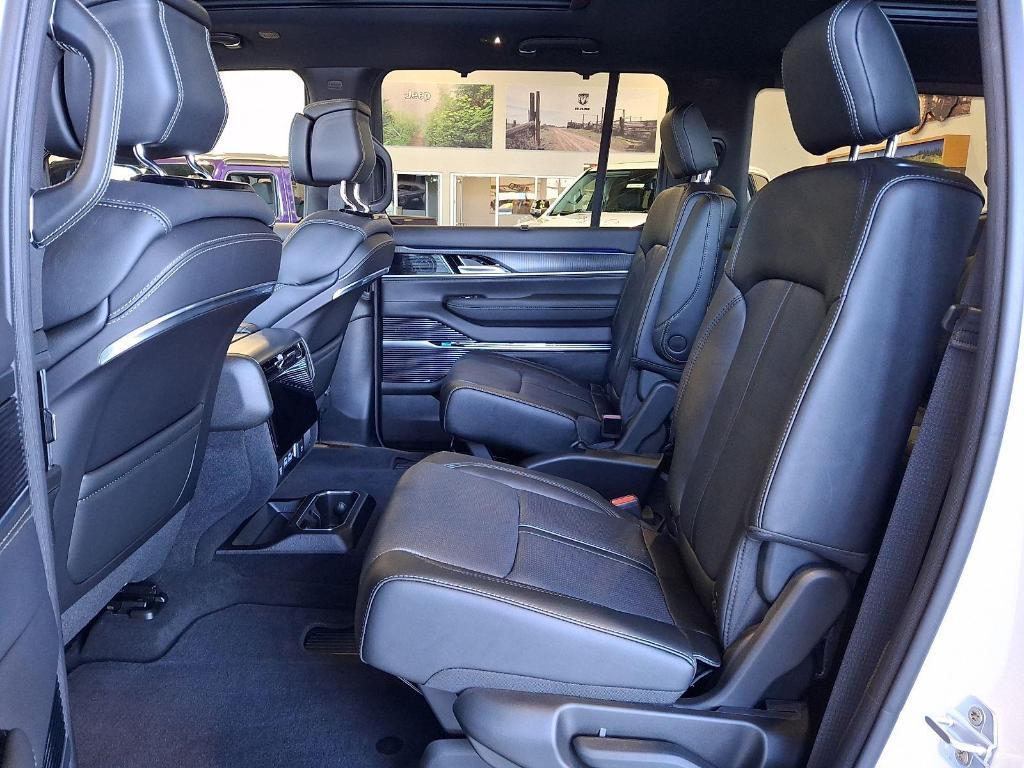 new 2026 Jeep Grand Wagoneer car, priced at $98,180