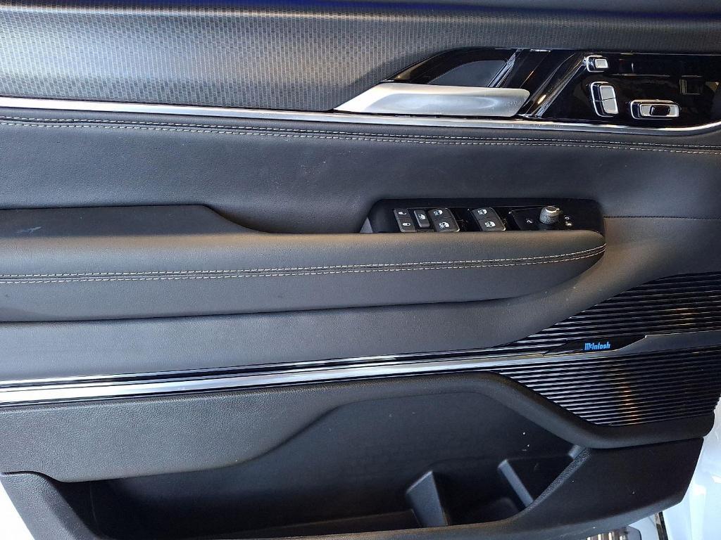 new 2026 Jeep Grand Wagoneer car, priced at $98,180