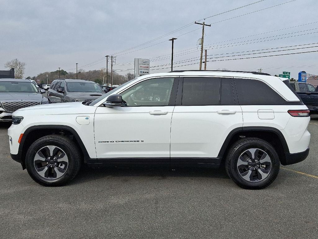 used 2022 Jeep Grand Cherokee 4xe car, priced at $26,290