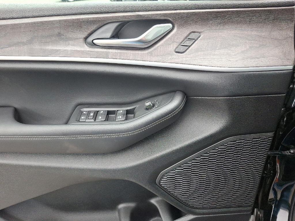 new 2025 Jeep Grand Cherokee car, priced at $47,485